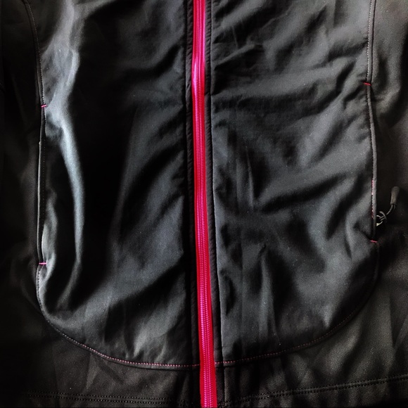 Black and Raspberry Saucony Zip-up Jacket - Picture 3 of 6